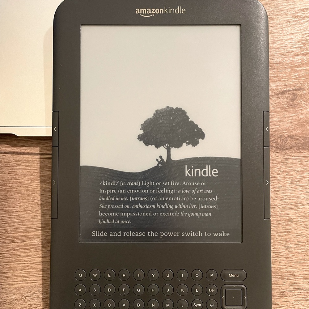 Amazon | Kindle Keyboard 3rd Generation | Wifi eReader